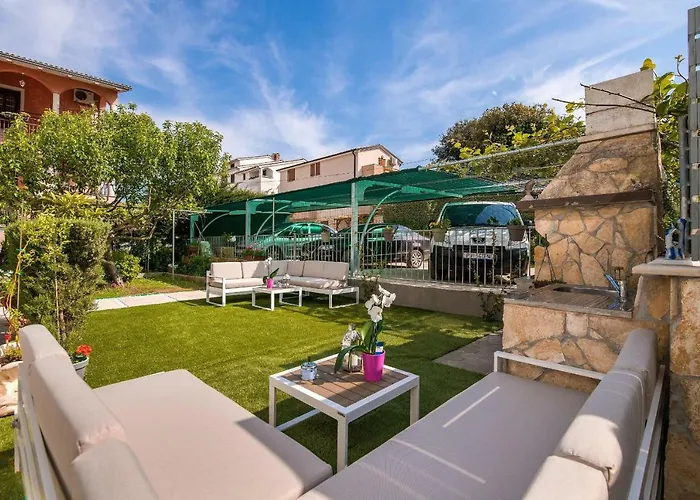 아파트 Lovric 풀라