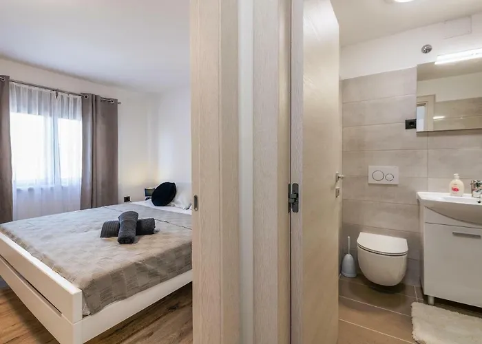 Lovric Apartman Pula