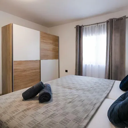 Lovric Apartament Pula